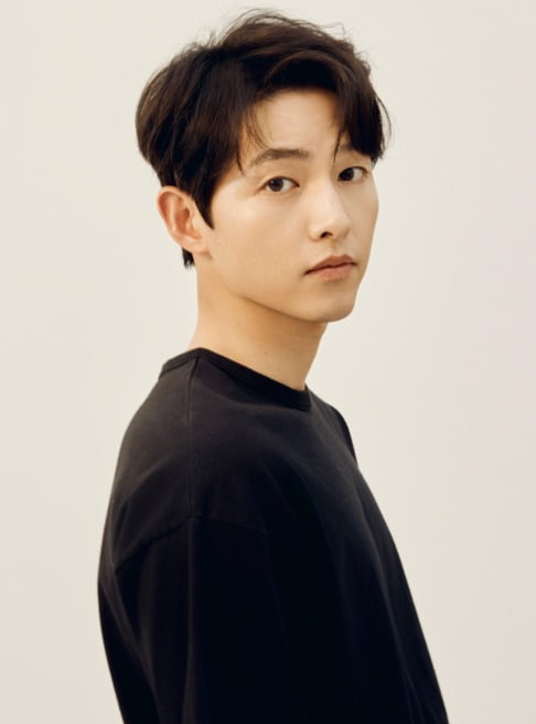 Song Joong-ki, who became a father, opens up about speculative reports