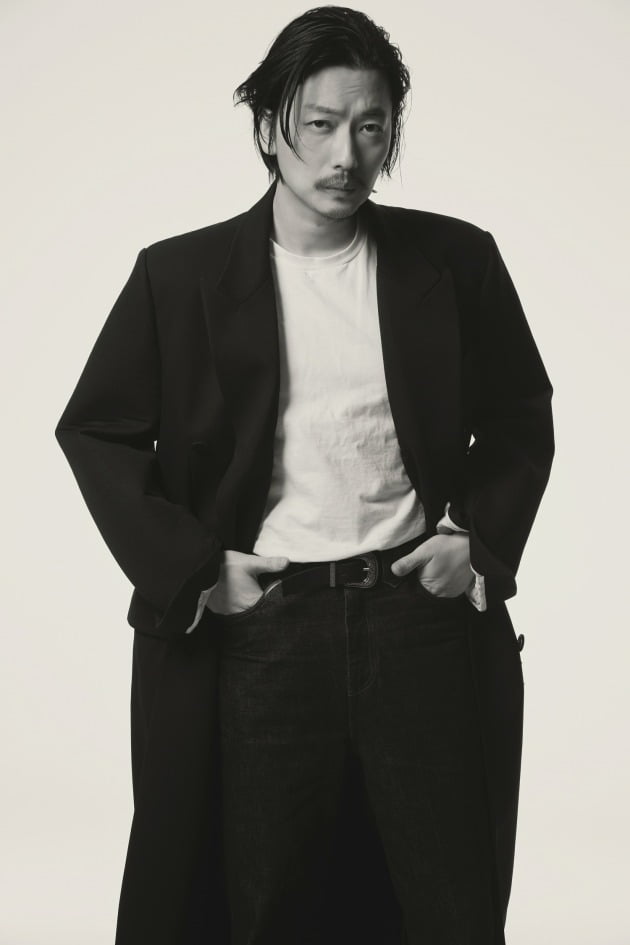 Lee Dong-hwi, “I’m rather immersed in the acting of economic difficulties.”