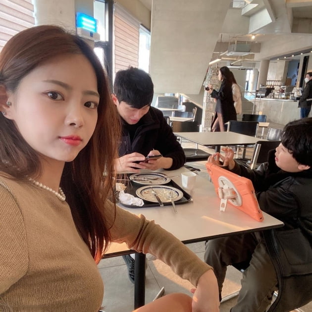 10th class Ok-soon, taking her son Date with Yoo Hyeon-cheol ‘Harmony’
