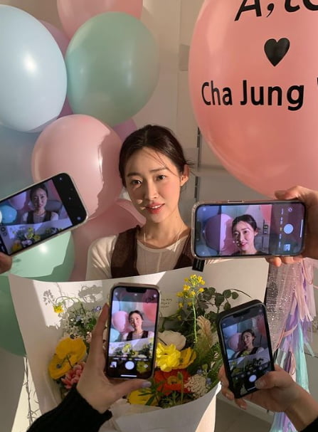 4 cameras to take pictures of Cha Jeong-won