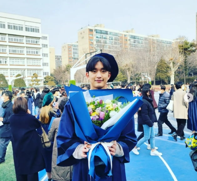 Kim Chang-yeol's son, Kim Joo-hwan, was admitted to Yonsei University on a regular basis.