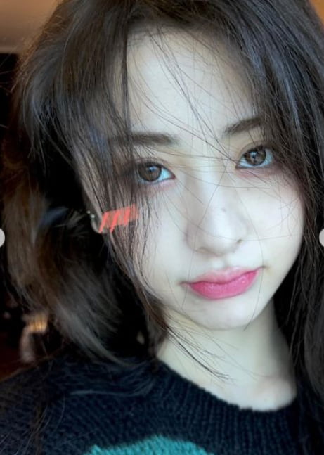 Heo Yun-jin, the identity of Le Seraphim with a ‘teen’ feel