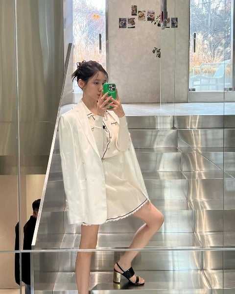 Park Ji-hyun, a visual ‘heavenly actress’ moment full of elegance and classy beauty