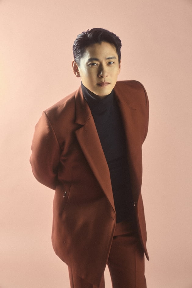 Teo Yoo “I’m glad I passed the big mountain, comedy actors are great”