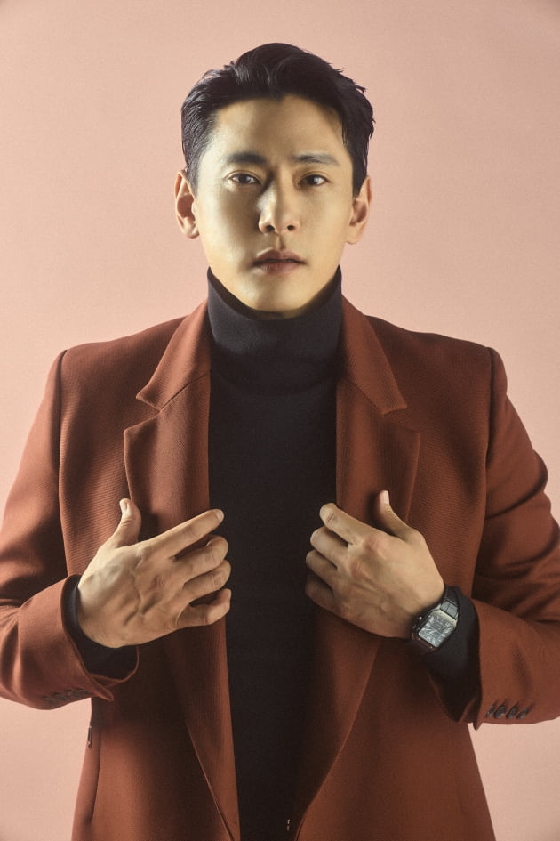 Teo Yoo "Pursuing acting that will be accepted as cute in 'Love Battle'"