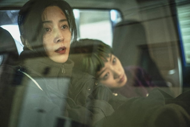 ‘Cannes’ Lee Joo-young and Fan Bingbing perform at the Berlin International Film Festival
