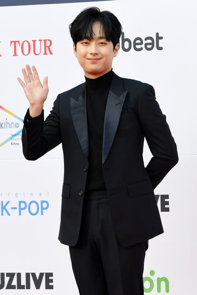 Lee Chan-won, complaining of stalking damage, 'red light' due to misguided fan sentiment