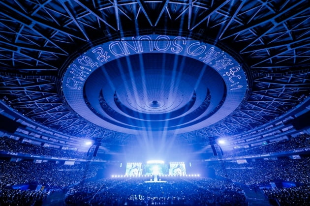 SKZ successfully completes their first Japan Dome solo concert since debut
