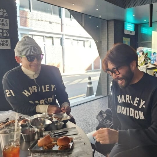 Noh Hong-cheol, rain and warm ‘friendship moment’
