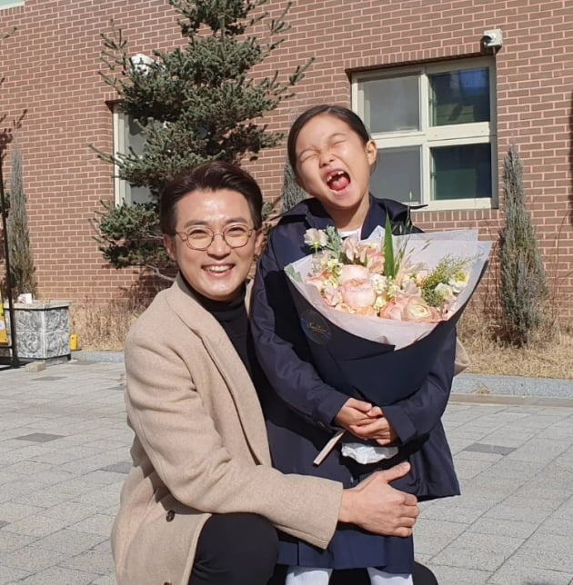 Jaewook Ahn finally became a parent at age 53