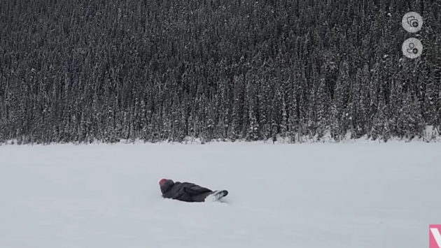 Song Eun-i, “May you all become rich” in the Canadian snow field
