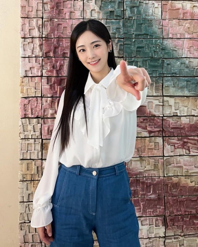 Soyul, the visual center of a girl group and a mother who plays the ball heart role