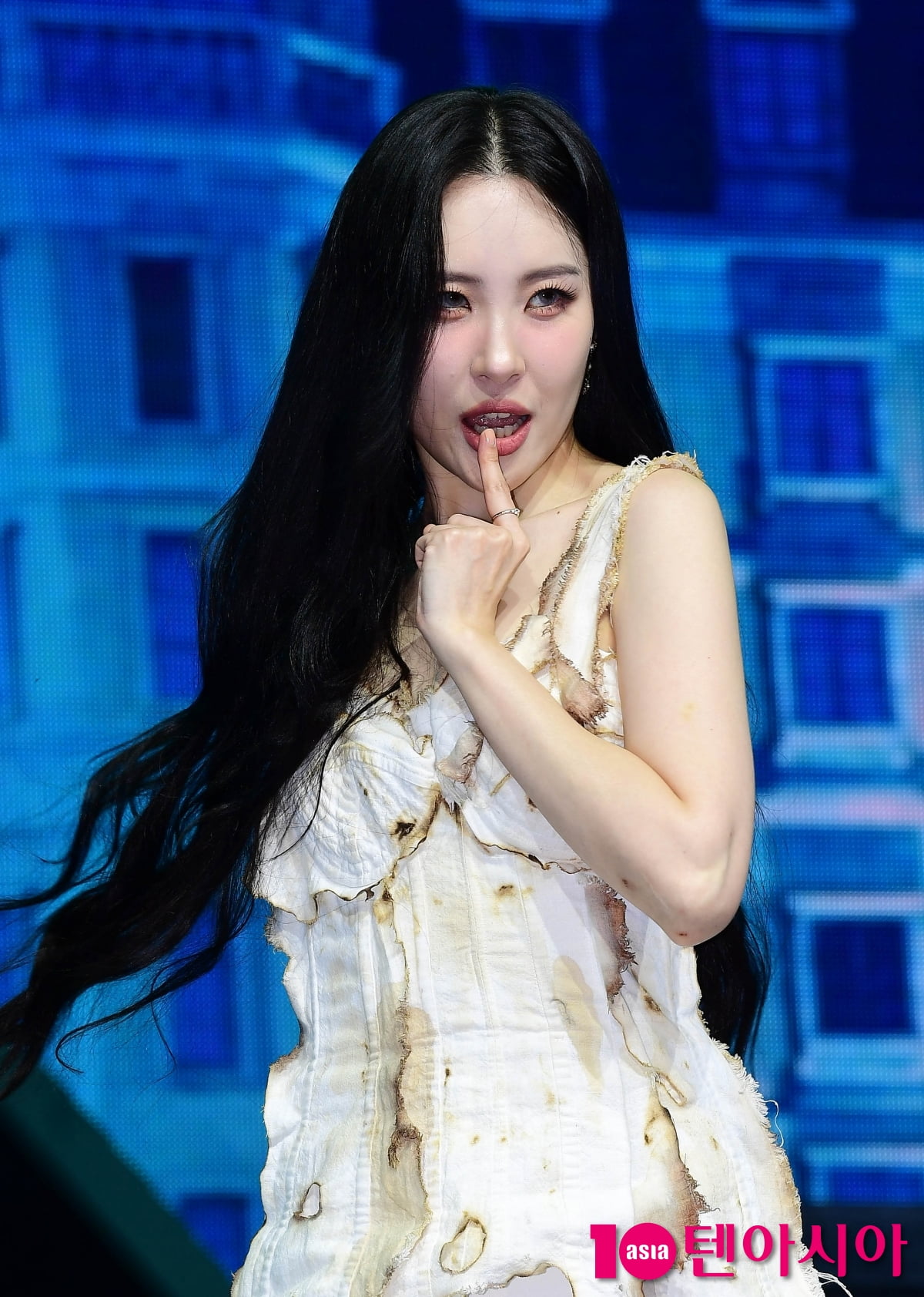 Sunmi, a stern-like album... Look forward to Naeng Sunmi 