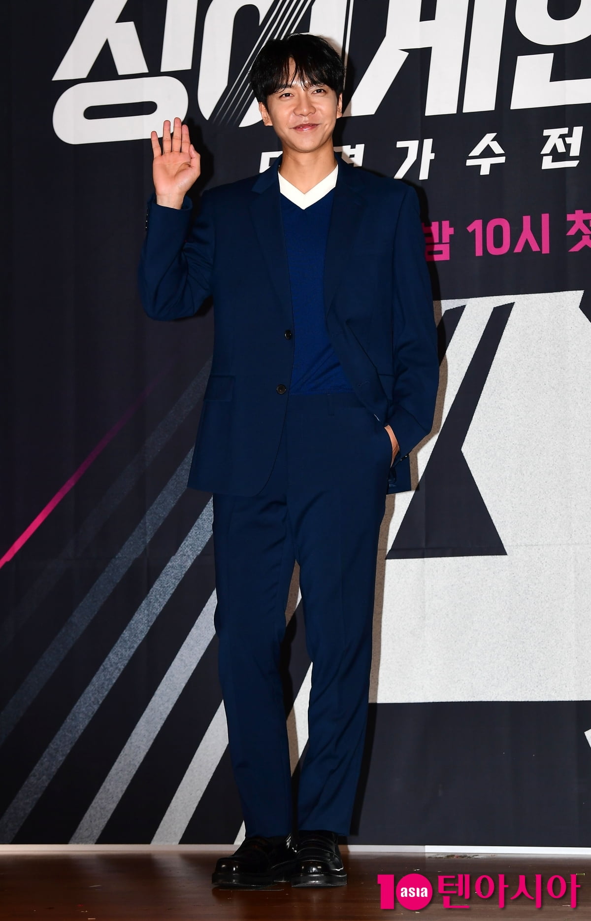 [TEN포토] 이승기 '싱어게인3 MC'