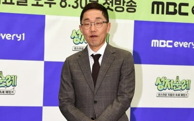 [종합] "PD들이 안 불러줘" 김제동 복귀, 3년간 출연 못한 이유…편향성·고액 강연료 논란 극복할까 ('성지순례')