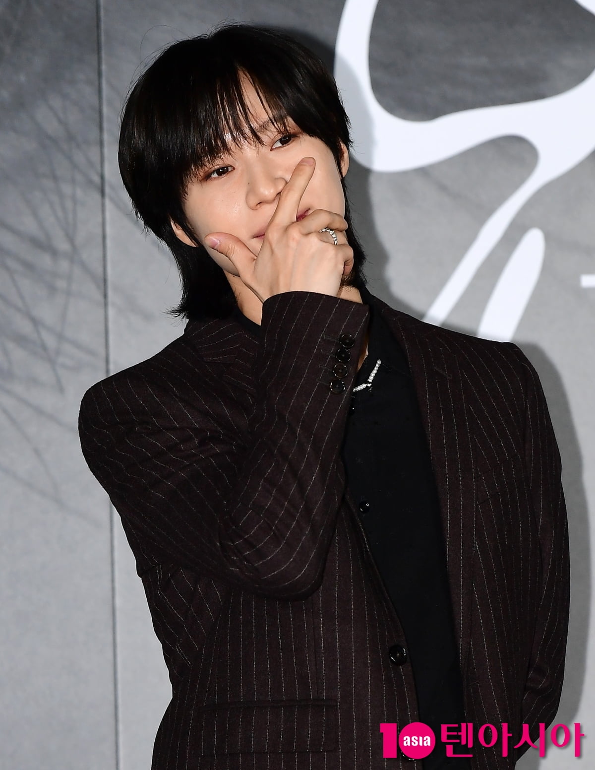 [TEN포토]샤이니 태민 '타이틀곡 '길티' 시그니처 포즈'