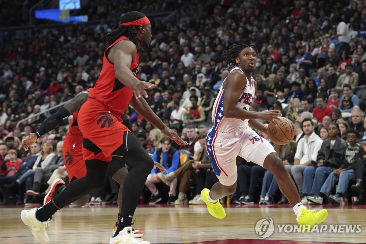 엠비드·맥시 나란히 34점…하든 안 뛰는 NBA 필라델피아 첫승