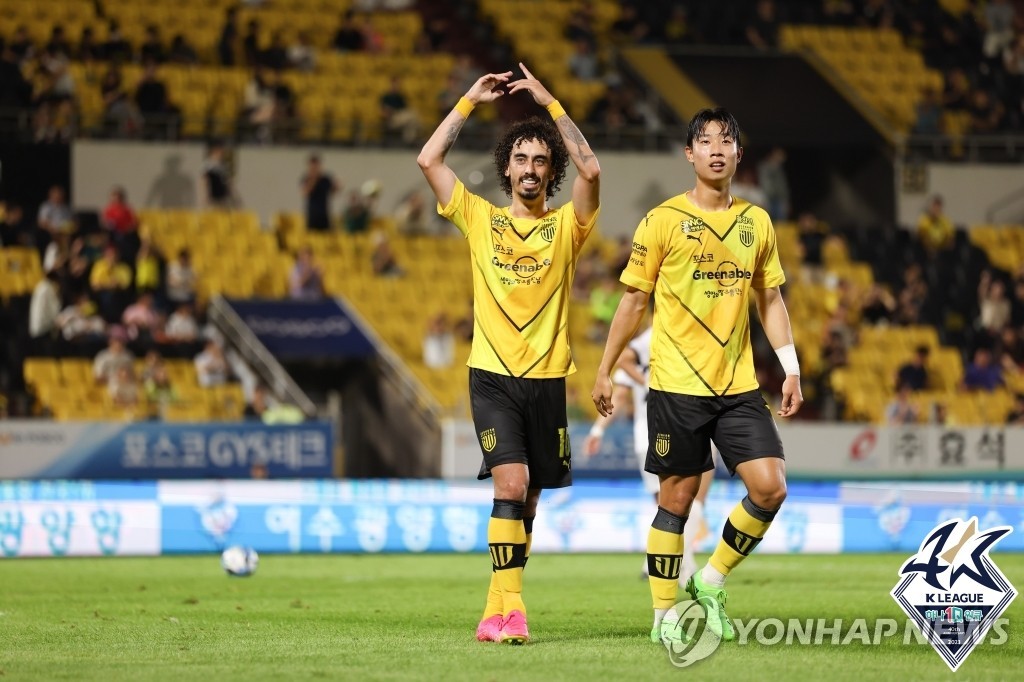 부산, 부천에 2-1로 역전승…4년 만의 K리그1 복귀에 한발 더(종합2보)