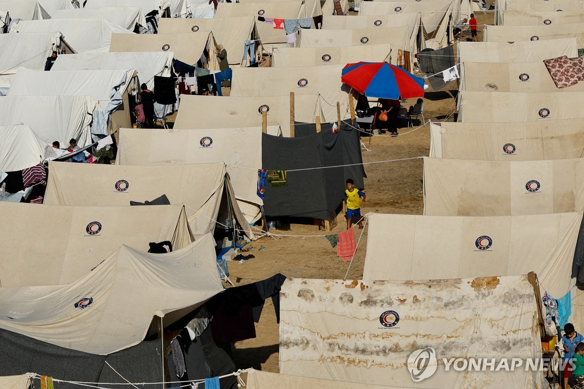 [이·팔 전쟁] 피란민 학교까지 폭격…유엔 "학교 20곳 넘게 피해"