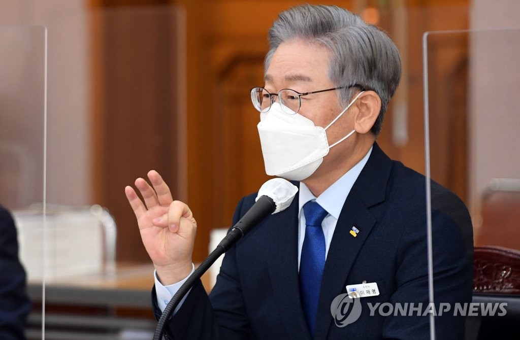 이재명 없이 열린 선거법 재판…변호인 "검찰이 발언 짜깁기"(종합)