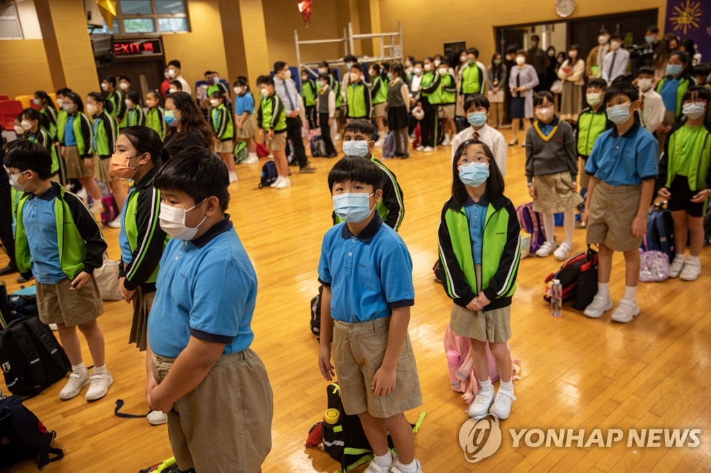 "中국가정체성 높여야"…홍콩 애국주의 교육 강화 속도