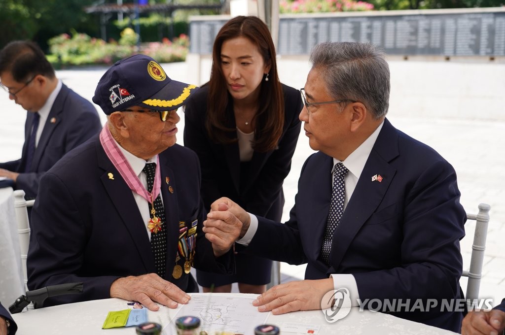 [터키시 딜라이트] "한국인? 사진 같이 찍을래요" 반기는 형제의 나라