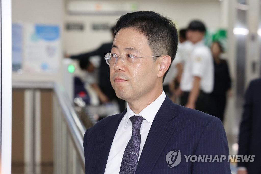 '고발사주' 자료검색·증거인멸 의혹 검사, 재판서 증언거부