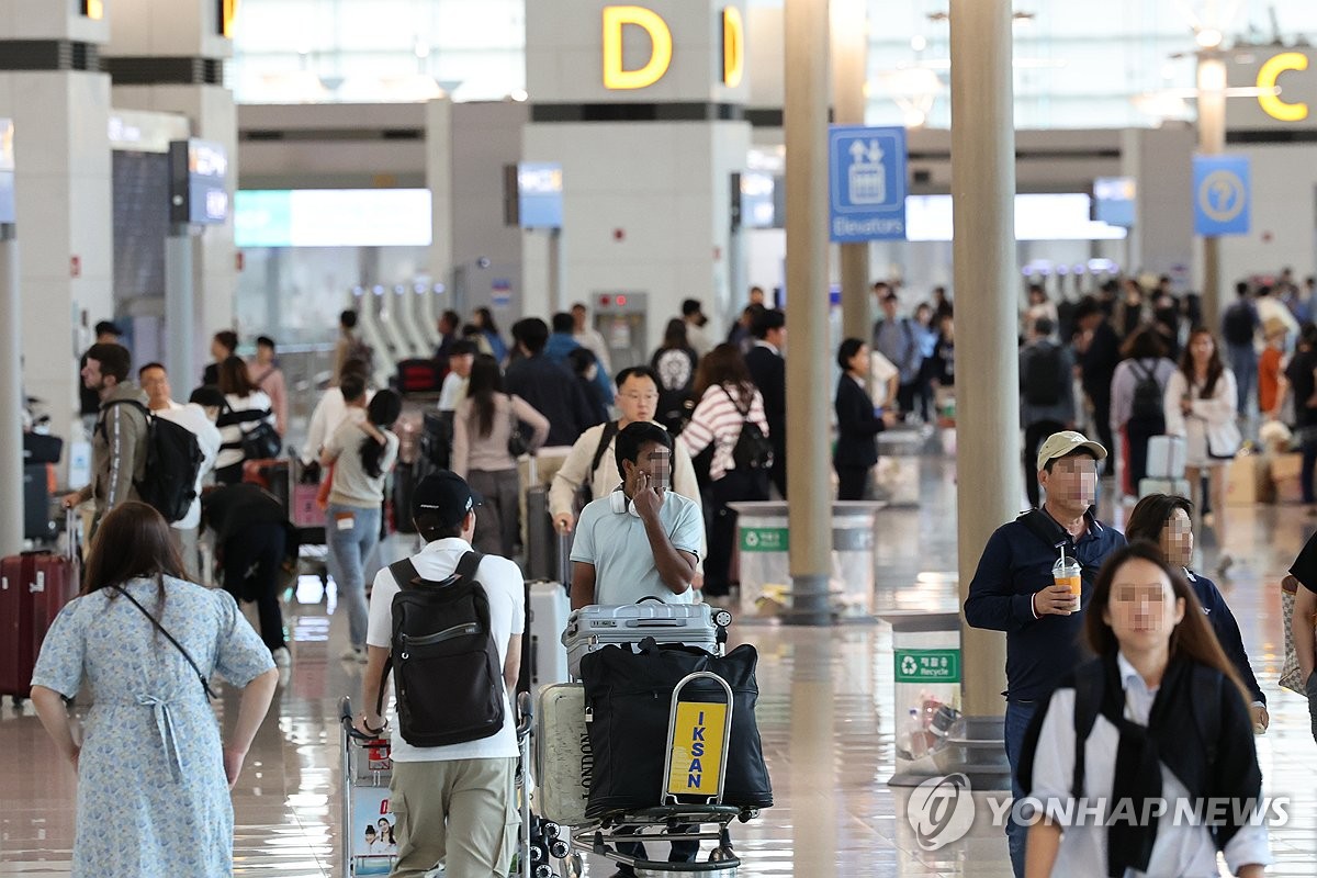 3분기 '항공 성수기'라는데…고유가·고환율 이중고에 발목