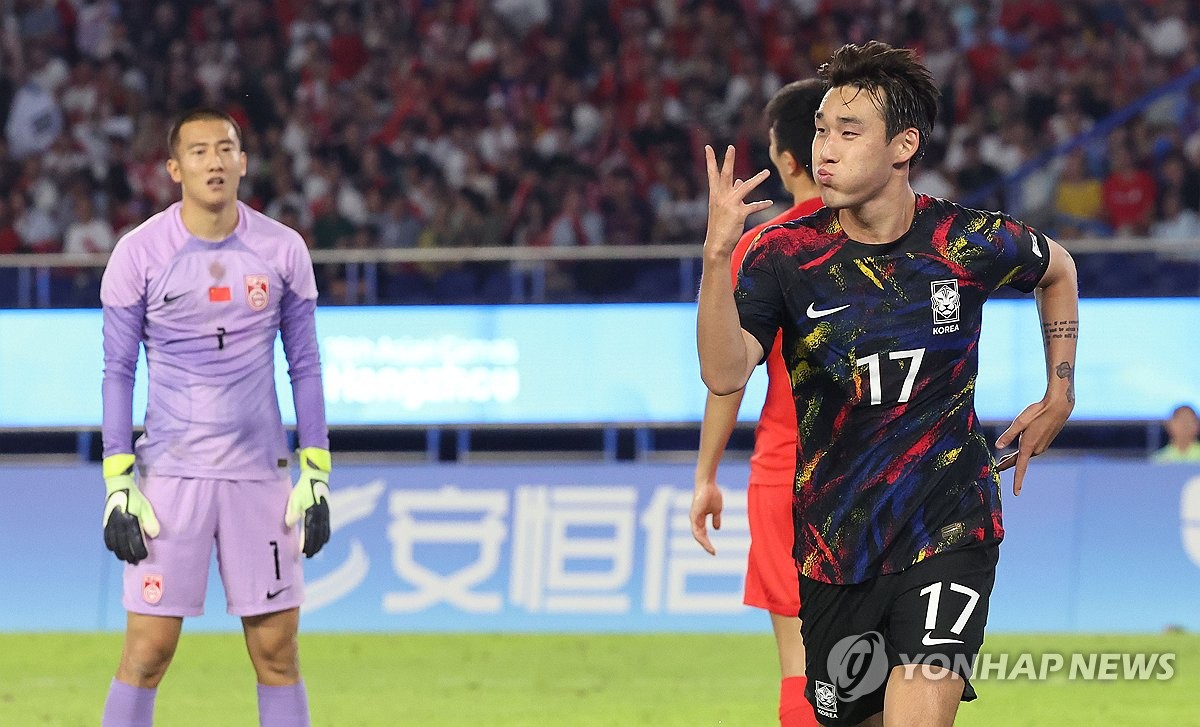 [아시안게임] 한국 남자축구, 8강서 중국 2-0 꺾고 3연패 향해 '순항'(종합)