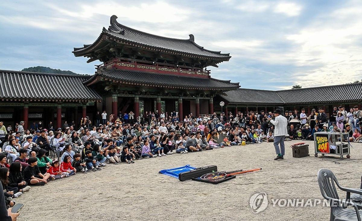 2023 대백제전 폐막…"17일 동안 300만명 방문"