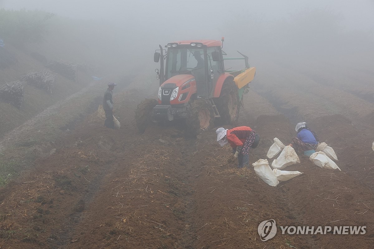 전북 구름 많다가 차츰 맑아져…낮 최고기온 21∼23도