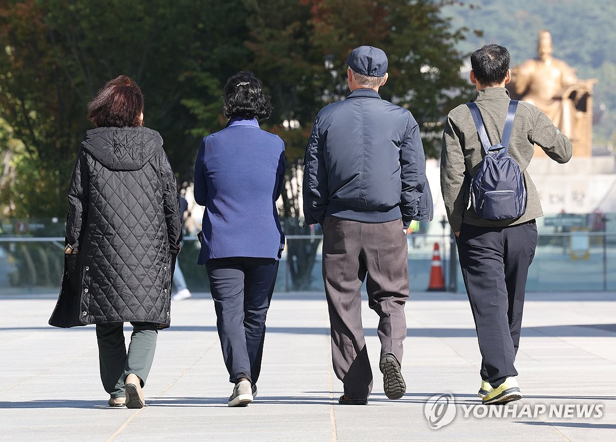 '중부내륙 5도' 아침까지 추워…도로 살얼음 주의