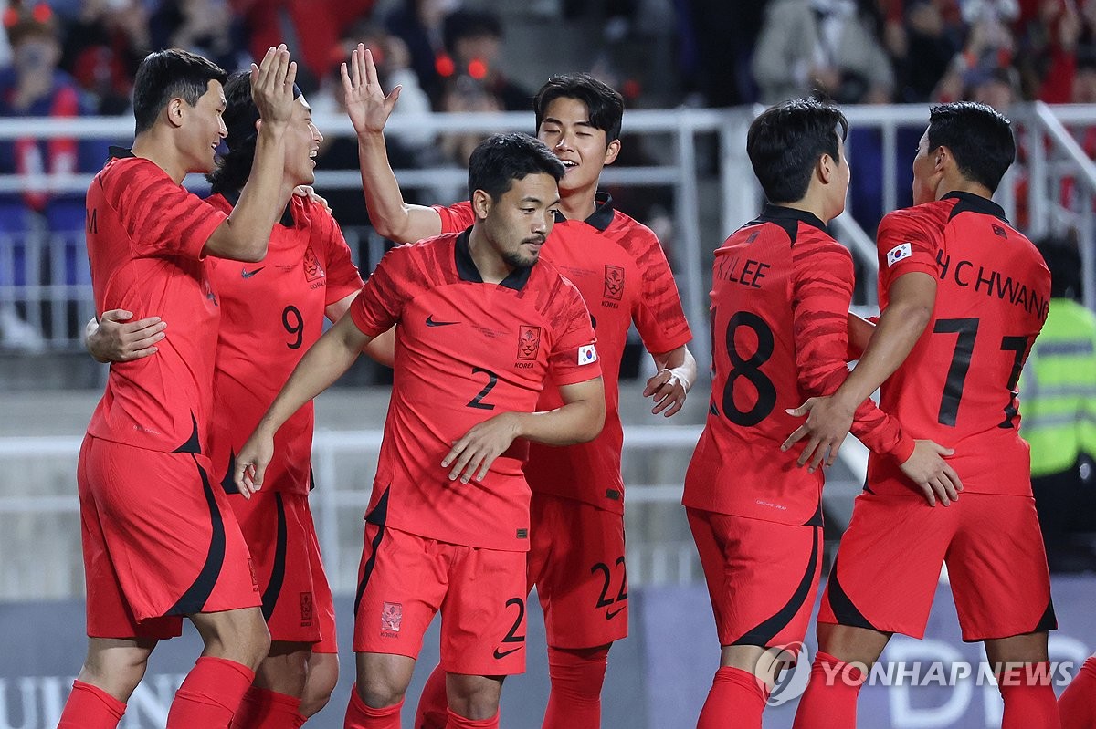 김민재·황희찬 득점포…클린스만호, 베트남전 전반 2-0 리드