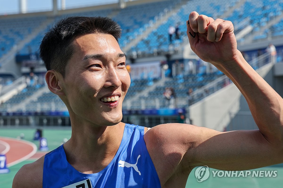 [전국체전] 올해도 열심히 날아오른 우상혁 "치킨으로 파티 투나잇!"