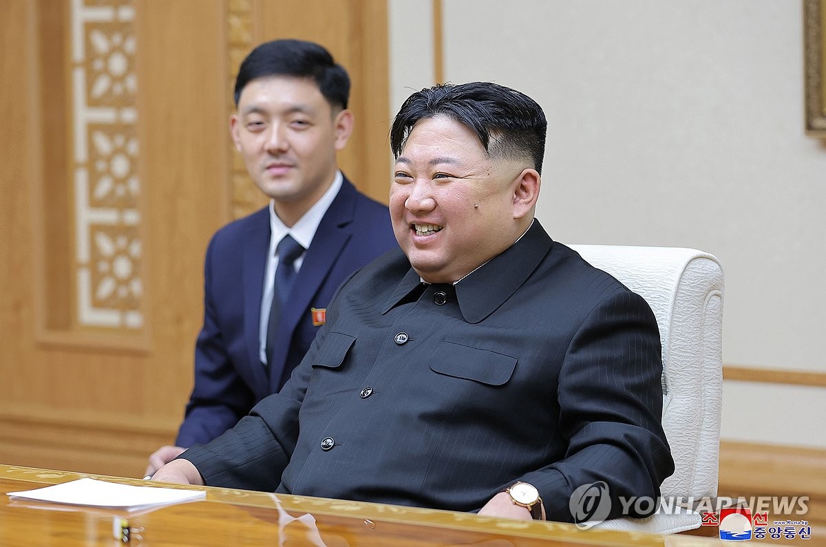 김정은, 러 외무 접견서 "미래지향적 북러관계 백년대계 구축"(종합)