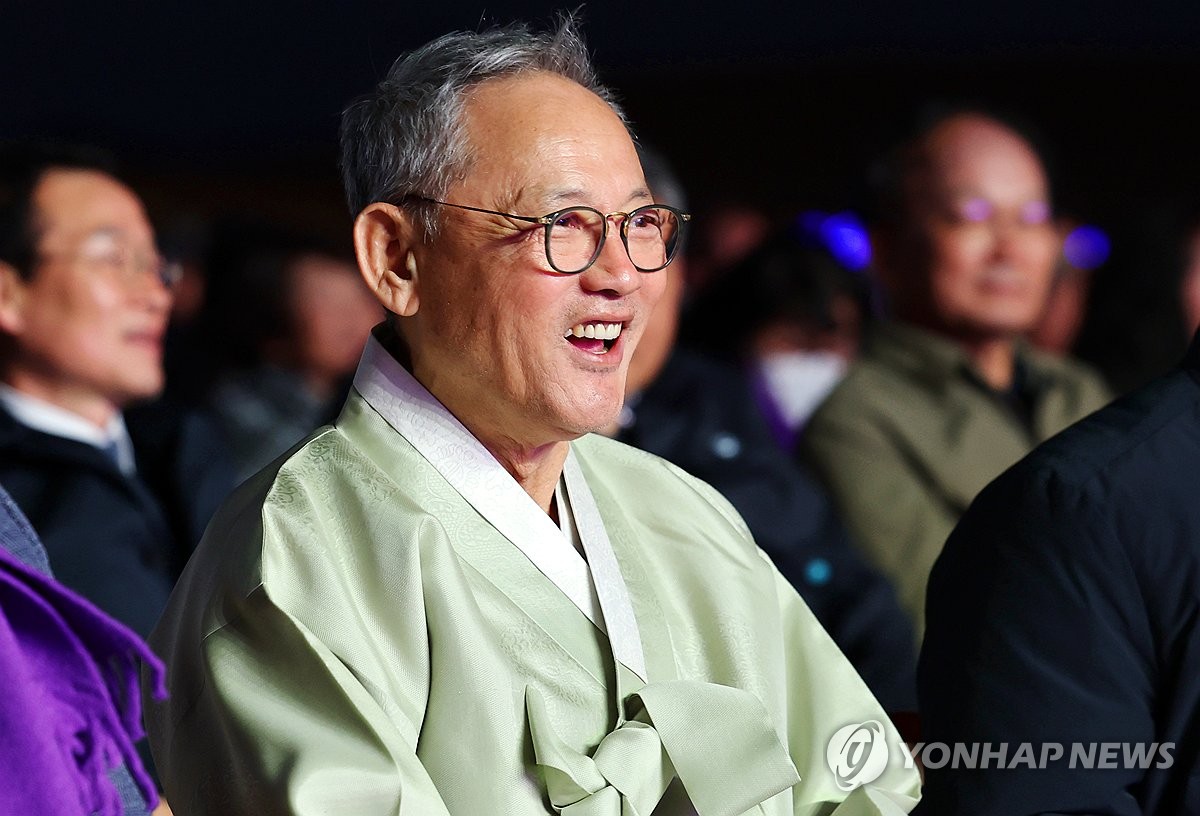 퍼플섬 찾은 유인촌 "작은 변화의 힘…지역 특성 살리는 것 중요"