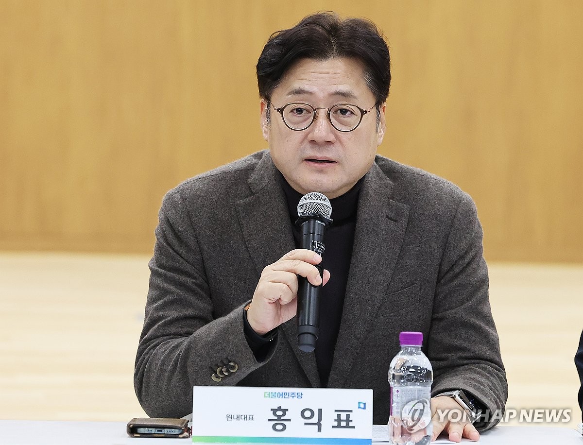 홍익표 "협치 시작하려면 홍범도 흉상 철거 백지화해야"