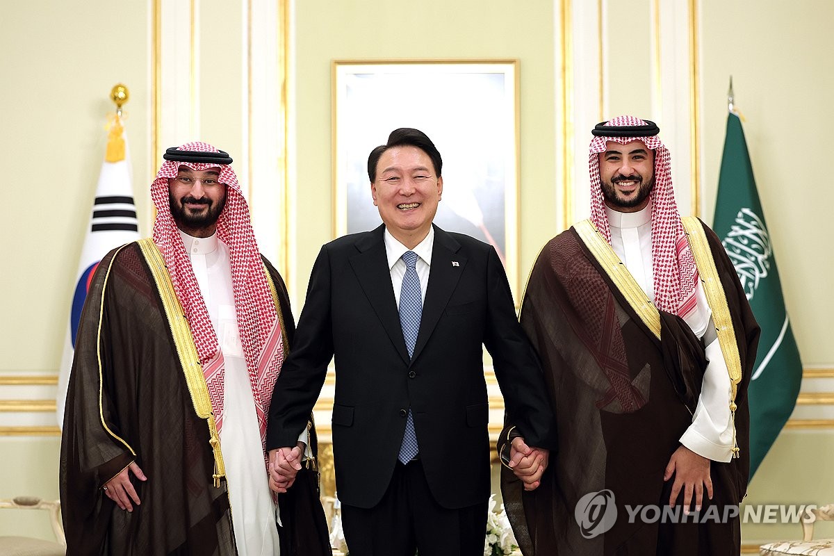 尹대통령, 사우디 국방장관 접견…"국방·방산협력 발전"