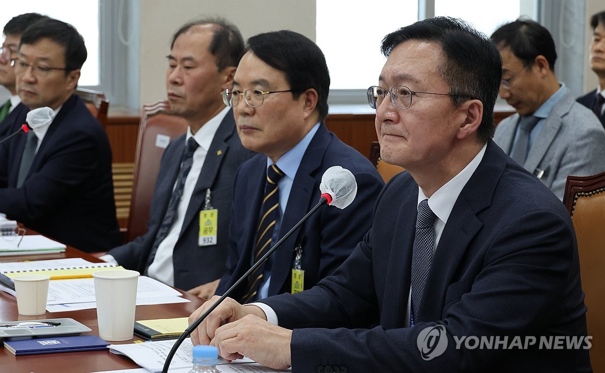 서울대총장, 조민 장학금 환수 관련 "입학취소 마무리되면 요청"