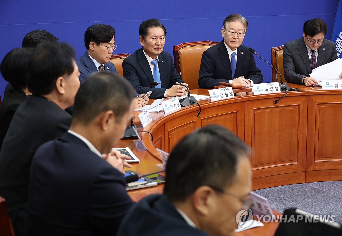 전현직 원내대표 모은 이재명, '先통합' 다지고 민생행보 나설듯