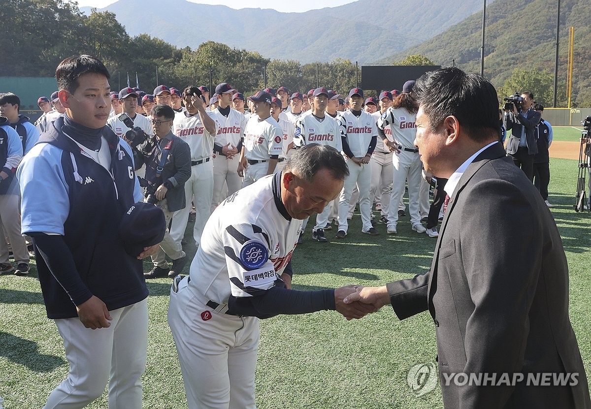 김태형 감독·프런트 이심전심…단장 확정되면 롯데 새판 본격화