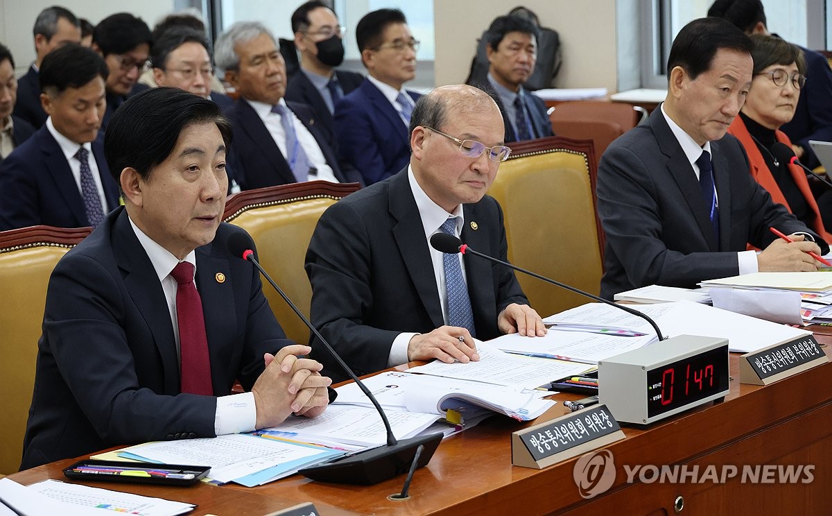 이동관 "마약사범 방송 출연금지 규정 검토해 시행"