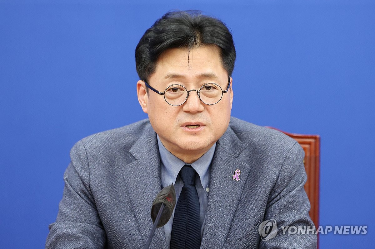 홍익표 "강성당원 늘 있는데 정치 이해관계 따라 활용해 문제"