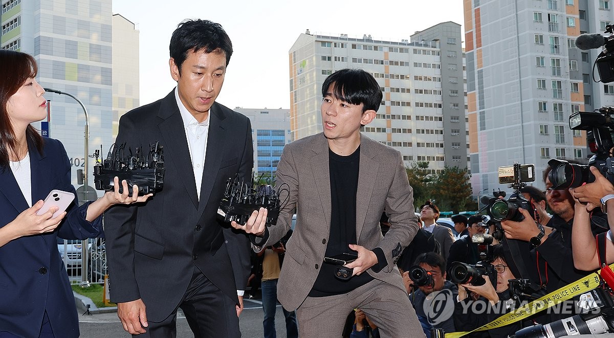 이선균 1시간여 만에 조사 종료…"마약 혐의 진술 거부"