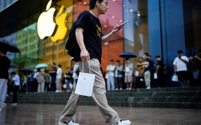 중국 내 아이폰 인기 급속 식어…화웨이가 1위 차지