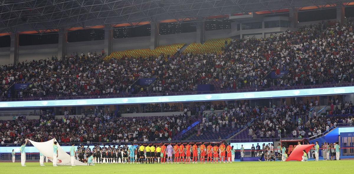 지난 1일 중국 항저우 황룽 스포츠센터 스타디움에서 열린 2022 항저우 아시안게임 남자 축구 8강전 중국과의 경기/ 사진=연합뉴스