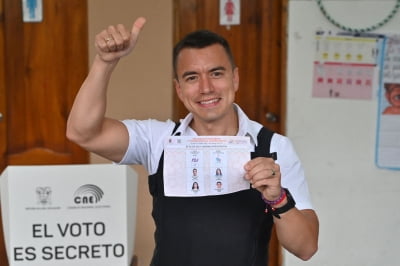 [속보] 에콰도르 대선서 중도우파 당선…최연소 대통령 배출