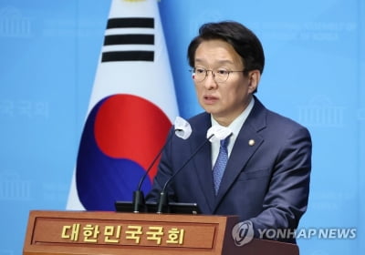 野, 국군의날에 "軍뿌리 훼손·장병안전 위협에 단호히 맞설 것"