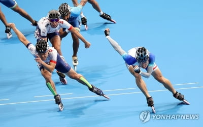 [아시안게임] 세리머니하다 역전패…한국 롤러, 남자 3,000m 계주 은메달(종합)