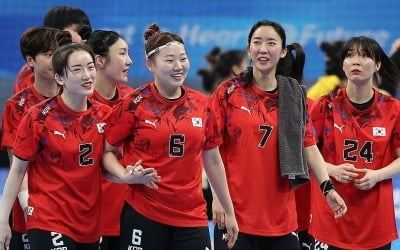 [아시안게임] 한국 여자핸드볼, 4강서 중국 제압…일본과 결승 격돌(종합)